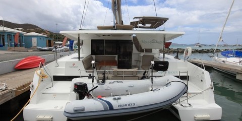 Fountaine Pajot Lucia 40