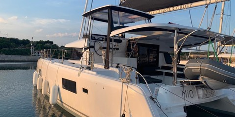 Lagoon 42