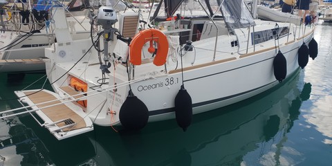 Beneteau Oceanis 38.1