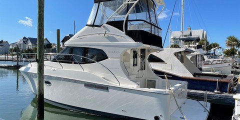 Silverton 33 Convertible