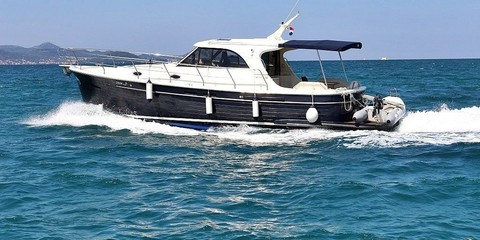 SAS Adriana 44