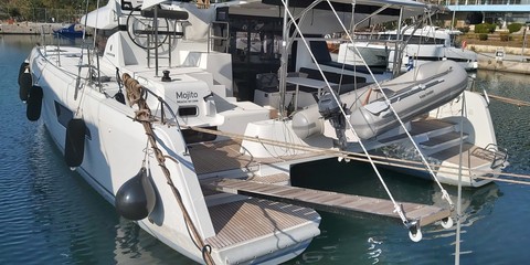 Lagoon 42