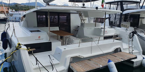 Fountaine Pajot Astréa 42