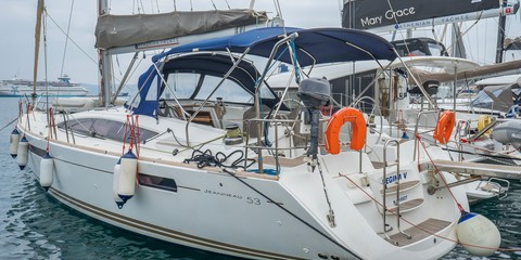 Jeanneau 53