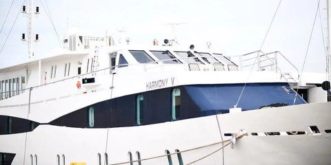Motor yacht