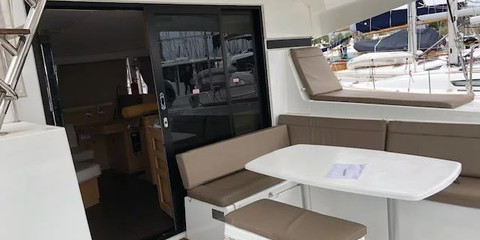 Lagoon 42