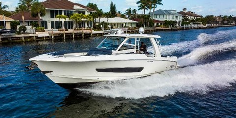 Boston Whaler 420 Outrage