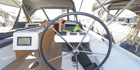 Dufour 390