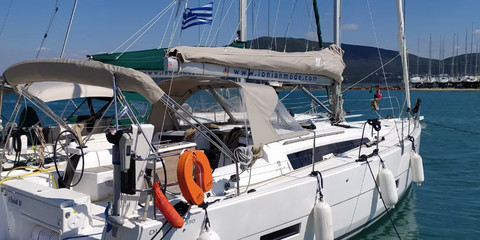 Dufour 390