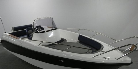 Quicksilver Activ 605 Open