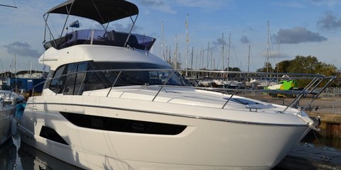 Bavaria R40 Fly