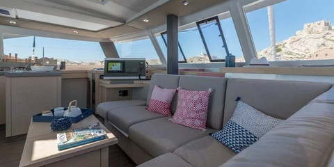 Fountaine Pajot Astréa 42