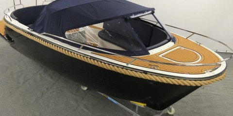 Avon Grand Tender 670