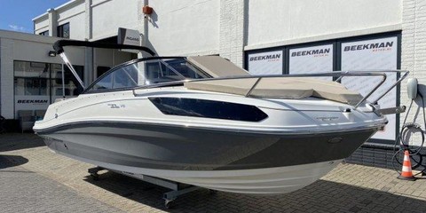 Bayliner VR5 Cuddy