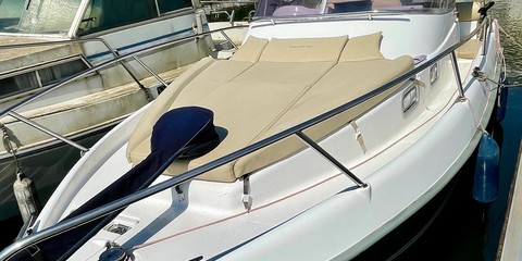 B2 marine cap ferret 552 dc