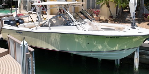 Grady-White Freedom 285