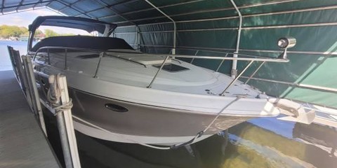 Chaparral 330 Signature