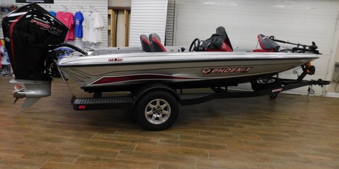 Lund Boats 1875 Pro-V Bass