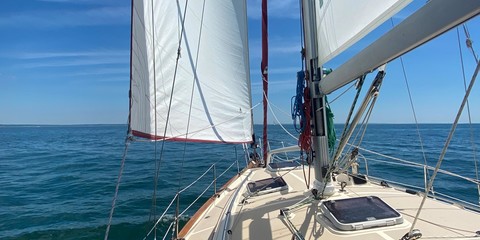 Island packet 380