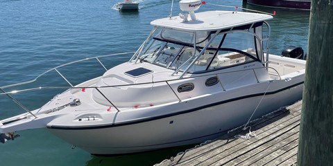 Boston Whaler 305 Conquest