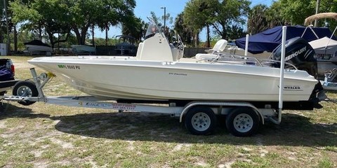 Boston Whaler 210 Dauntless