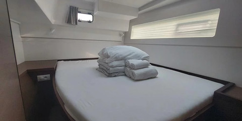 Lagoon 40