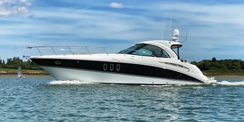 Cruisers Yachts 390 Sports Coupe