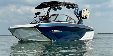 Super Air Nautique G23