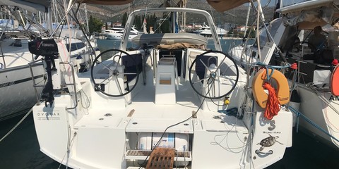 Beneteau Oceanis 38