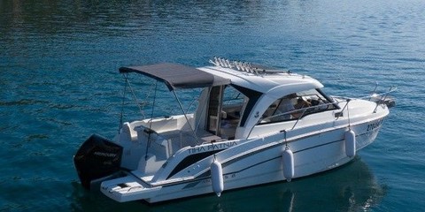 Beneteau Antares 8