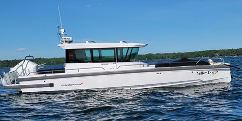 Axopar 28 Cabin