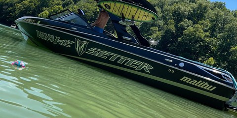 Malibu Wakesetter 23 LSV