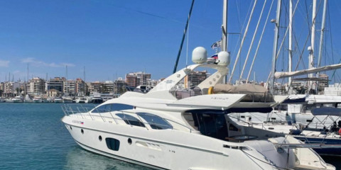 Azimut 62E