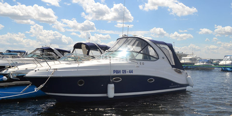 Rinker 290 EC