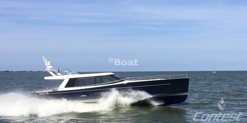 Contest Yachts 52MC Flybridge