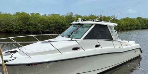 Boston Whaler 345 Conquest