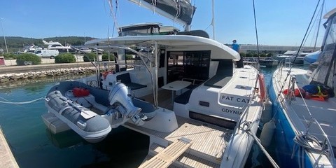Lagoon 42