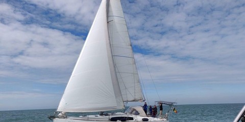 Beneteau Oceanis 43