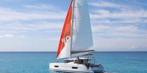Fountaine Pajot Lucia 40