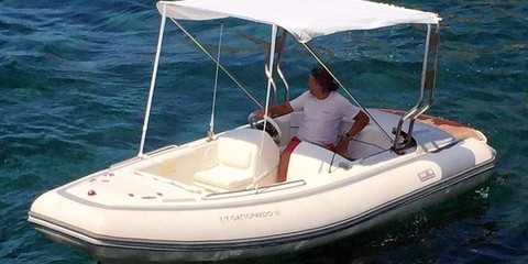 Avon Seasport 490 Deluxe