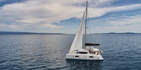 Lagoon 42
