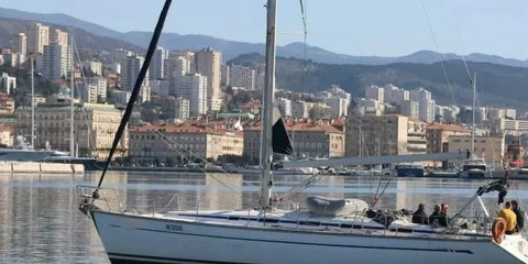 Bavaria 44