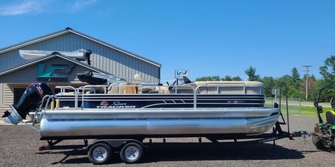 Sun Tracker SportFish 22 DLX