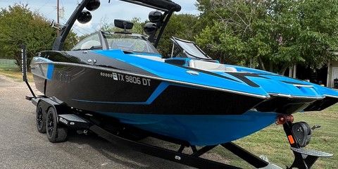 Malibu Wakesetter 24 MXZ