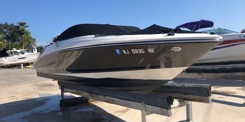 Sea Ray 210 SLX