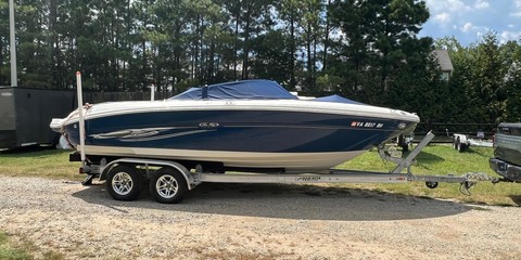 Sea ray 220 select