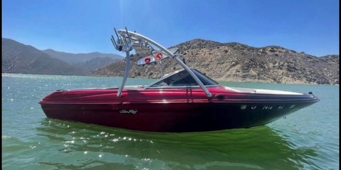 Sea ray 230 signature bowrider