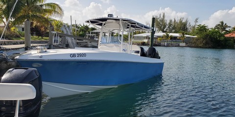 Nor-tech 390 Sport Cuddy