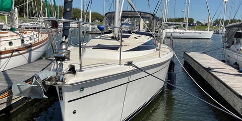 Marlow-Hunter 37