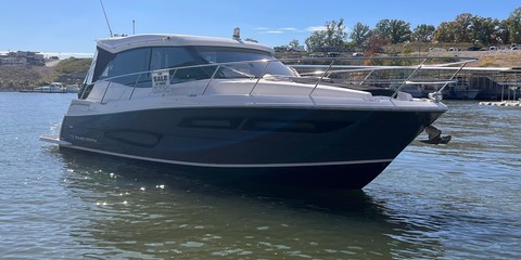 Regal 42 Grande Coupe